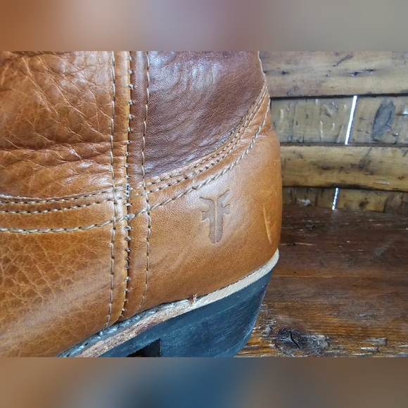 Frye Ankle Boot Size 7 - Picture 3 of 8